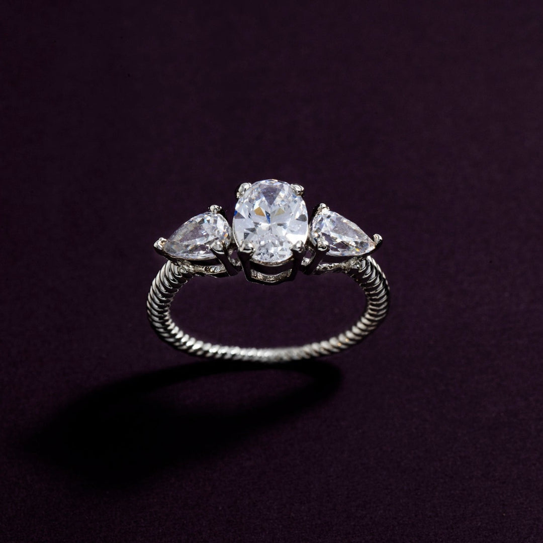 Adhara - Twisted Solitaire Ring