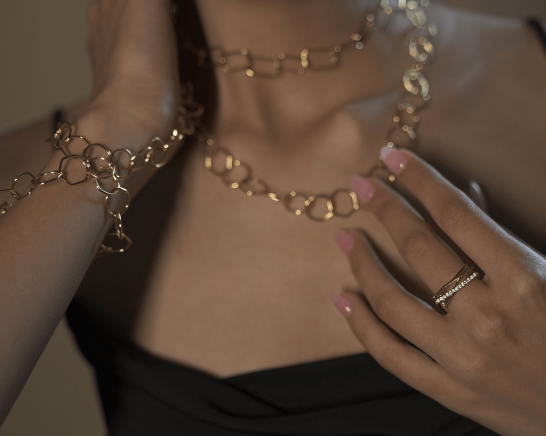 Delightful Links - 925 Silver Chainlink Necklace: Gold Rhodium Plating