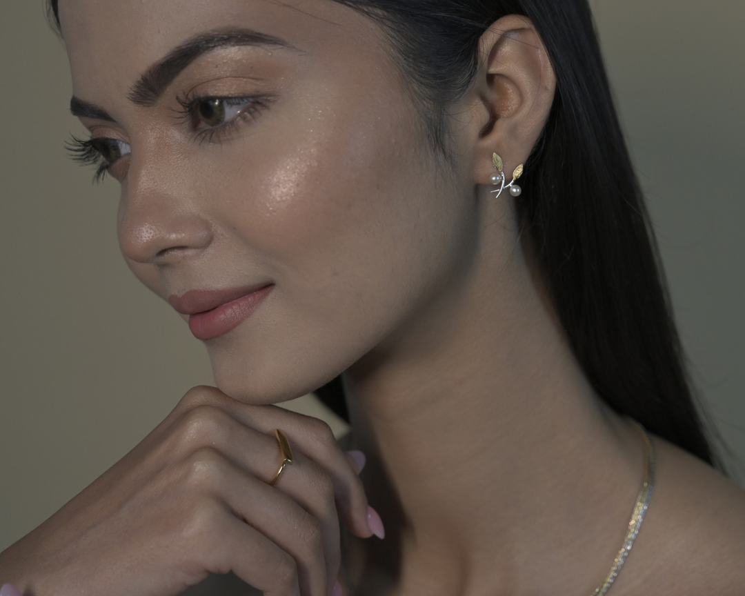 Nadiya Pearl Pendant Set