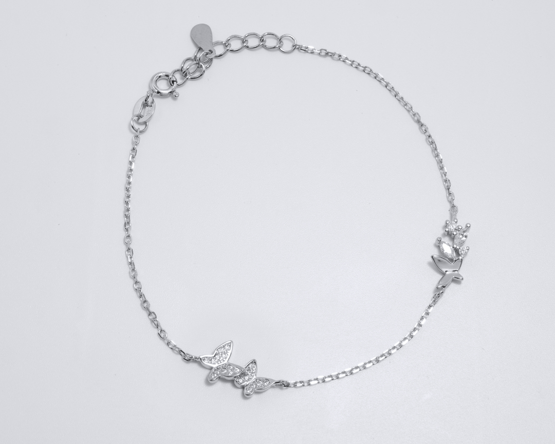 Nymphia - Zirconia Studded Butterfly Bracelet